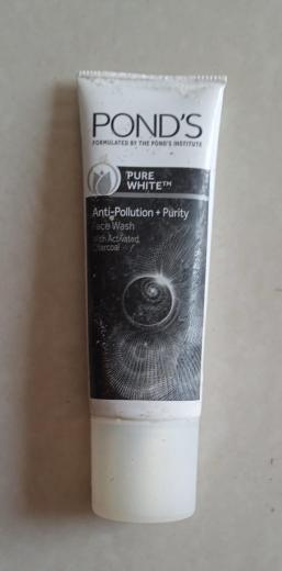 Pond's (Face wash)