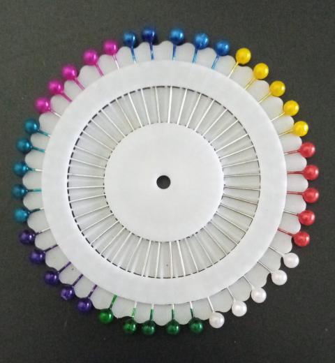Hijab pin thumbnail 1