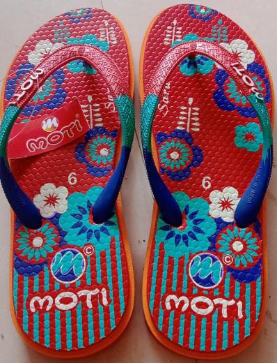 Sara Ladies Chapal