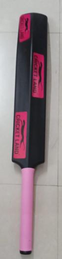 Black bat thumbnail 1