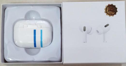 Earbuds thumbnail 1