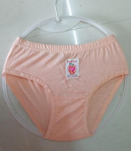 Panty thumbnail 1